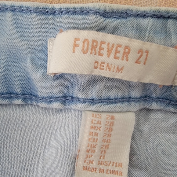 Forever 21 Womens Light Blu Stretch Denim - Picture 3 of 3